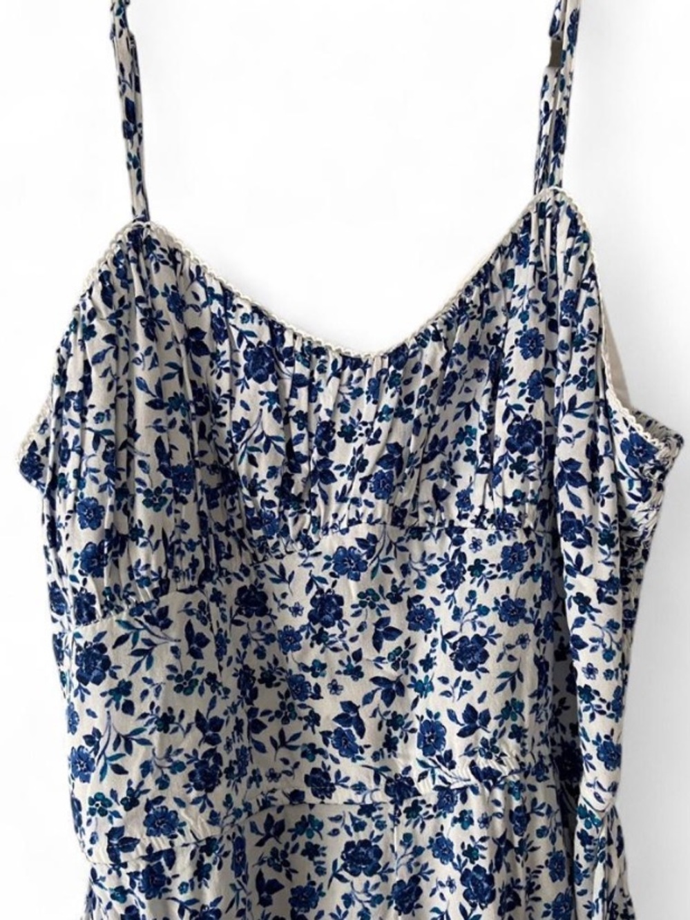 Altar'd State Blue Floral Faux-Wrap Romper – Size Medium